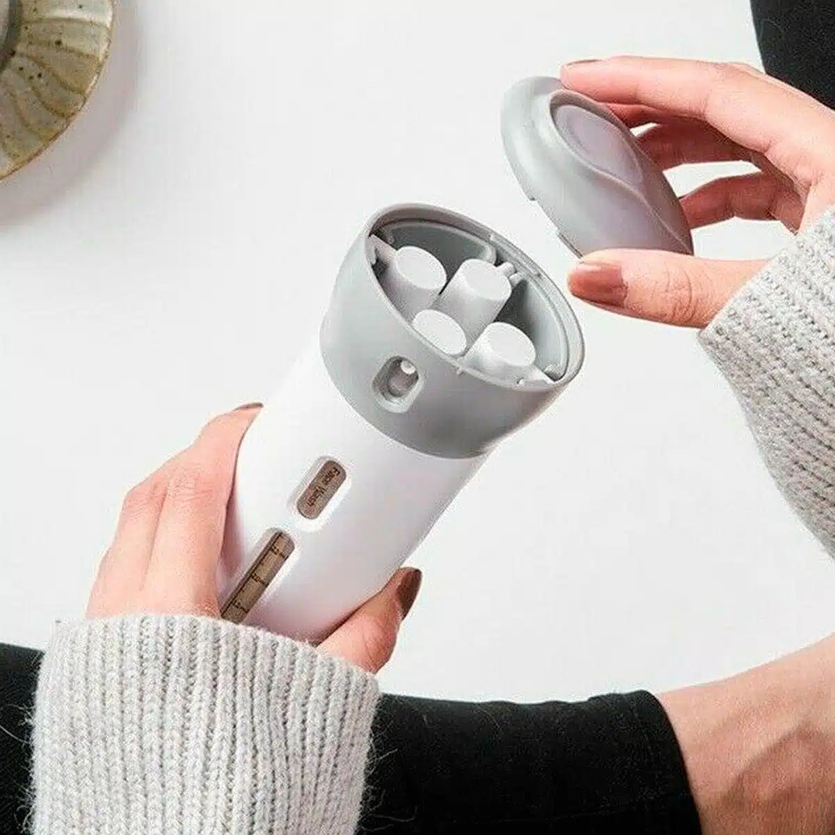 DISPENSADOR DE VIAJE 4 EN 1